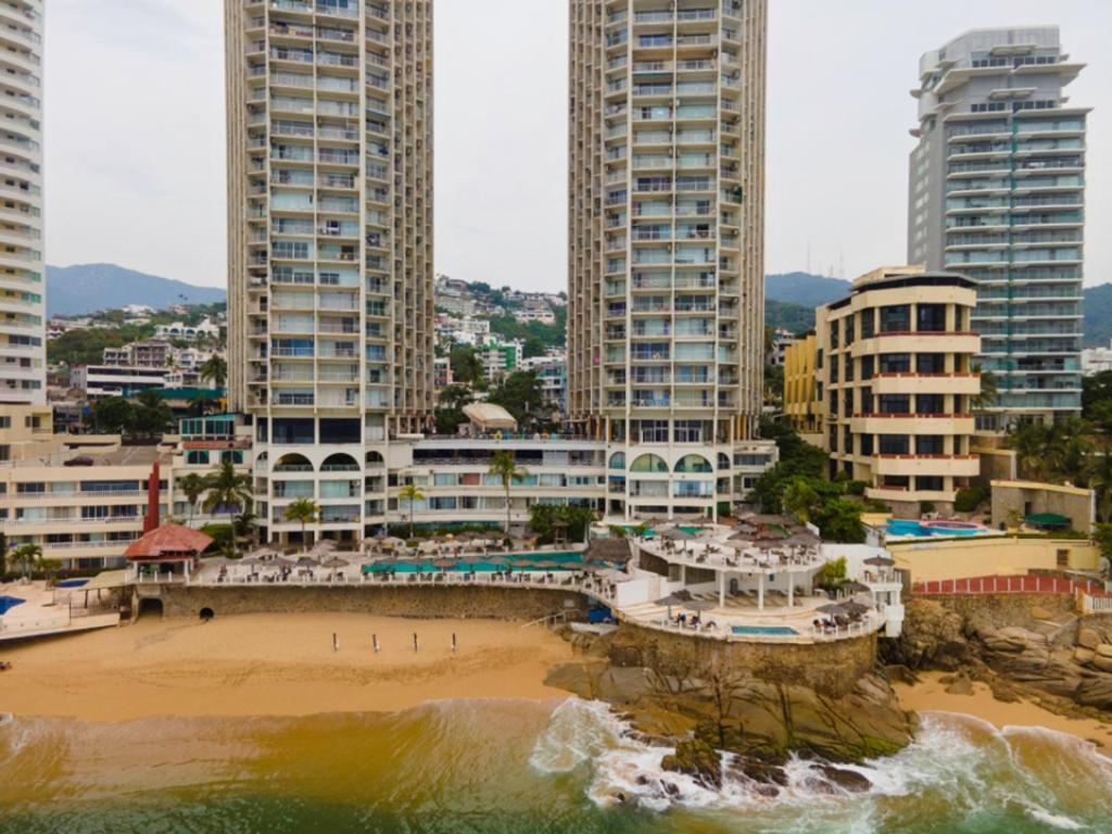 Suite 1808 By Suites Victoria Acapulco Buitenkant foto