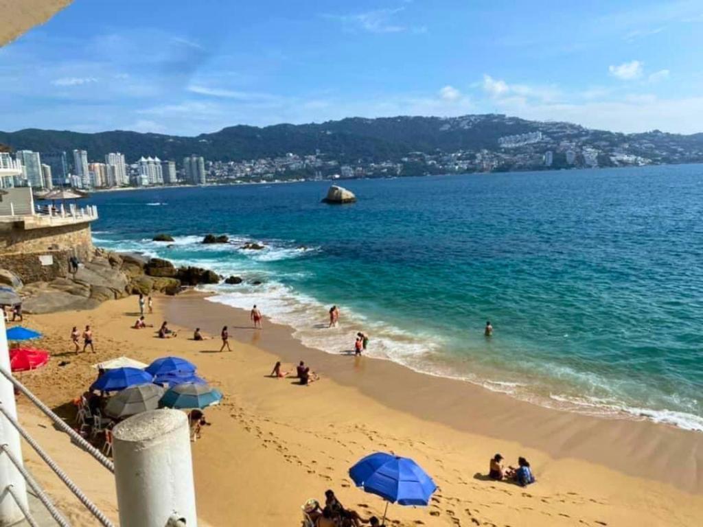 Suite 1808 By Suites Victoria Acapulco Buitenkant foto